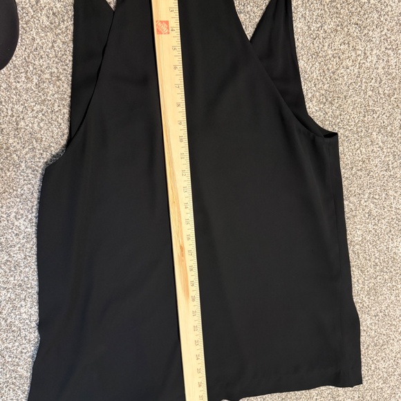 Babaton V-Neck Camisole Blouse – Black (Size large)| Effortlessly Elegant! - Picture 6 of 8